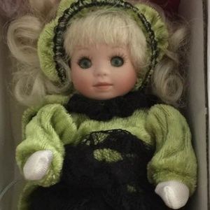 Countess Caterpillar Bitty Bug Doll